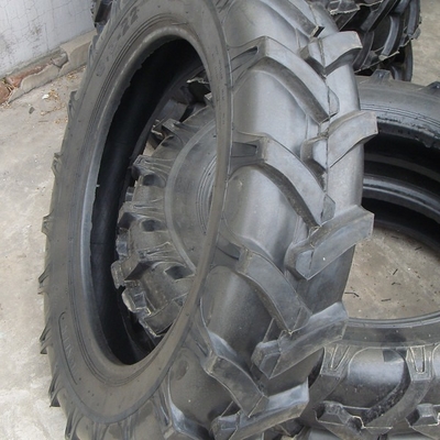 나일론 선입견 R4 유틸리티 농업의 트랙터 타이어 8.3-24