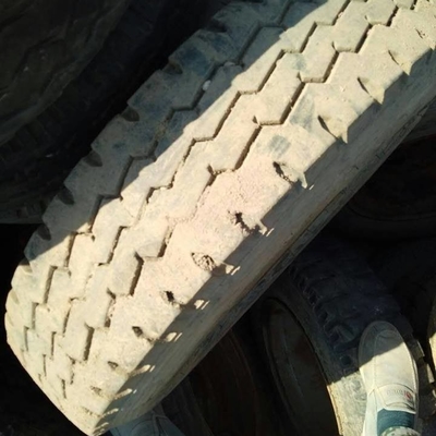 초침 트럭 타이어 750R16 강철 광선 중고 타이어